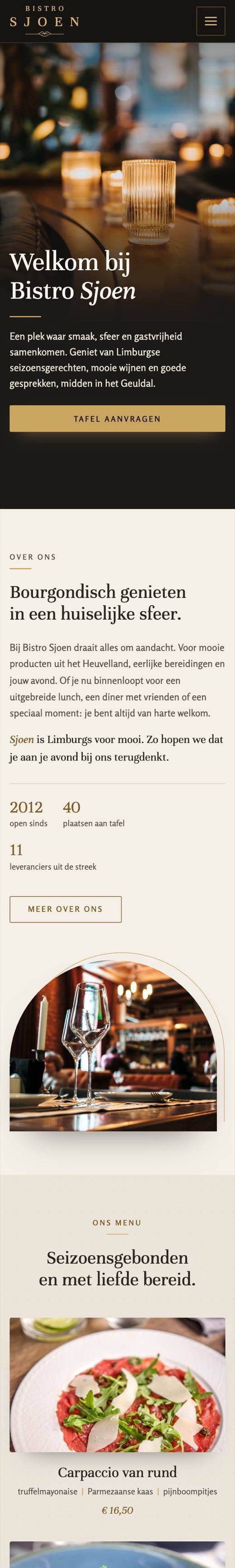 Voorbeeldsite bistro op een telefoon