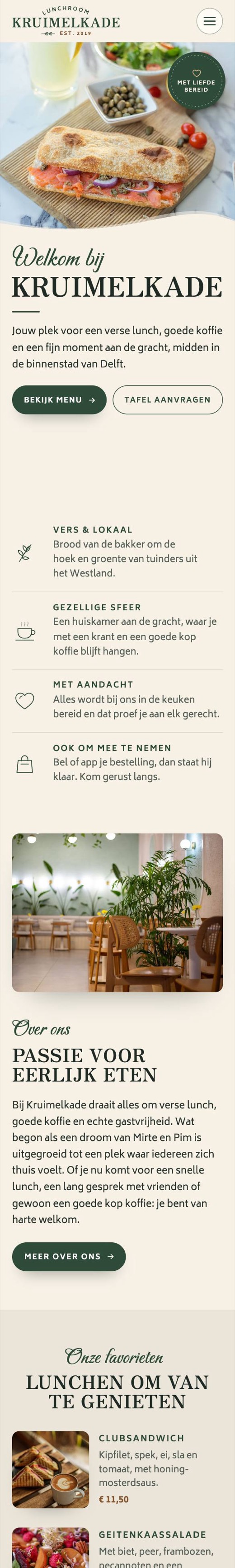 Voorbeeldsite lunchroom op een telefoon